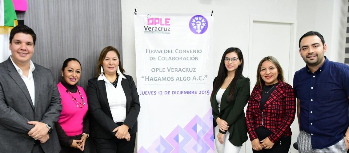 DDHHparaTodxs's tweet photo. Firma del convenio de colaboración @OPLE_Ver con @hagamosAlgoAC, para el desarrollo integral de grupos vulnerables con perspectiva de género. https://t.co/j3X2cLWPP5