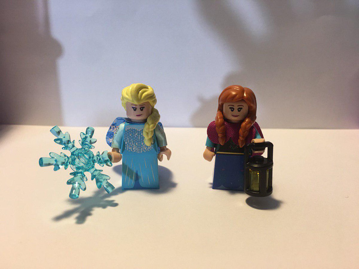 midnitewolf139's tweet photo. #25DaysofLego: Day 12: Misc Figures #LEGO #AFOL #Disney #PhoenixWright #Portal #Ducktales #Scrooge #Stitch #Incredibles #EdnaMode #Beetlejuice
Today I feature just an assortment of other miscellaneous figures which I couldn’t really devote an entire day to. 1/10 https://t.co/TKfRHzmu1h