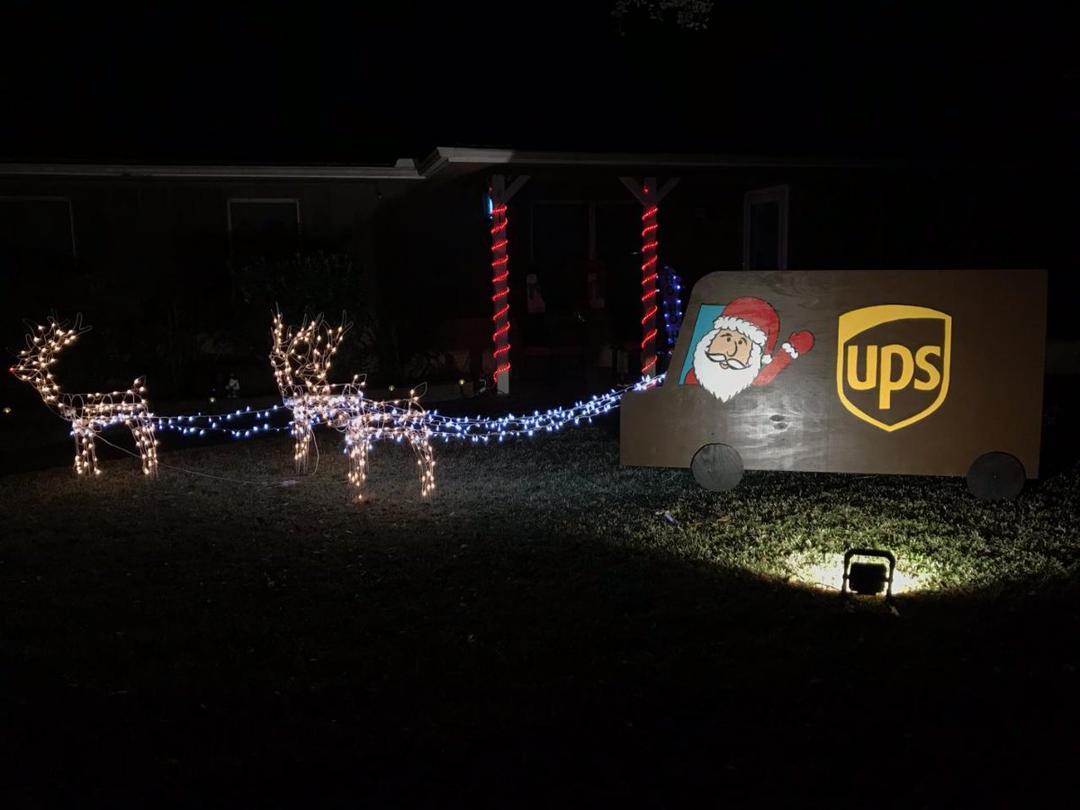 It's beginning to look a lot like Christmas at Melissa Sonnier's  (Beaumont PTPCS) house. Special thanks to driver James Whitmire for helping deck the halls. #UPSerShoutOut @UPSers @UPS