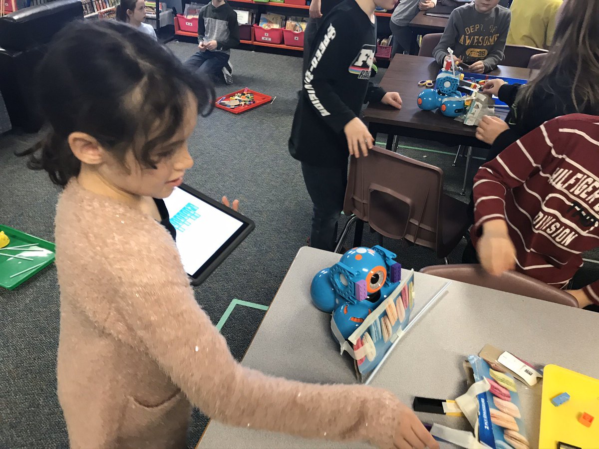 SPPDurham's tweet photo. We love Hour of Code! With Dash snowplows and digital breakouts can it get any better??? #HourofCode2019 #BGCCodes https://t.co/V9u3mpvGJY