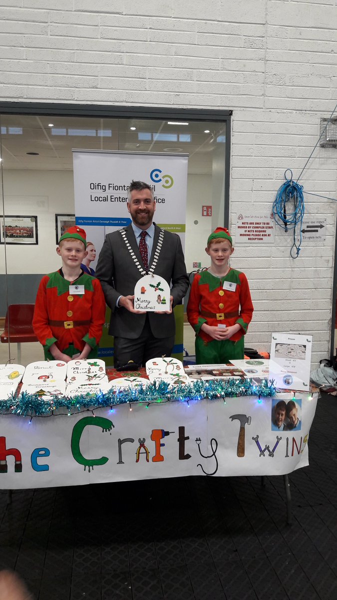 The Crafty Twins tweet media