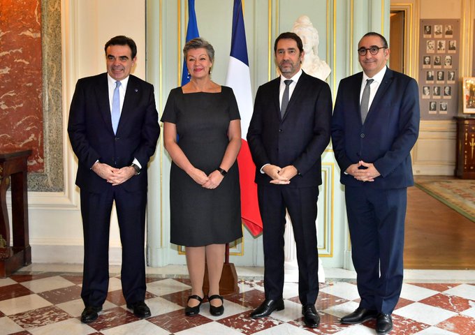 عرض الصورة على تويتر