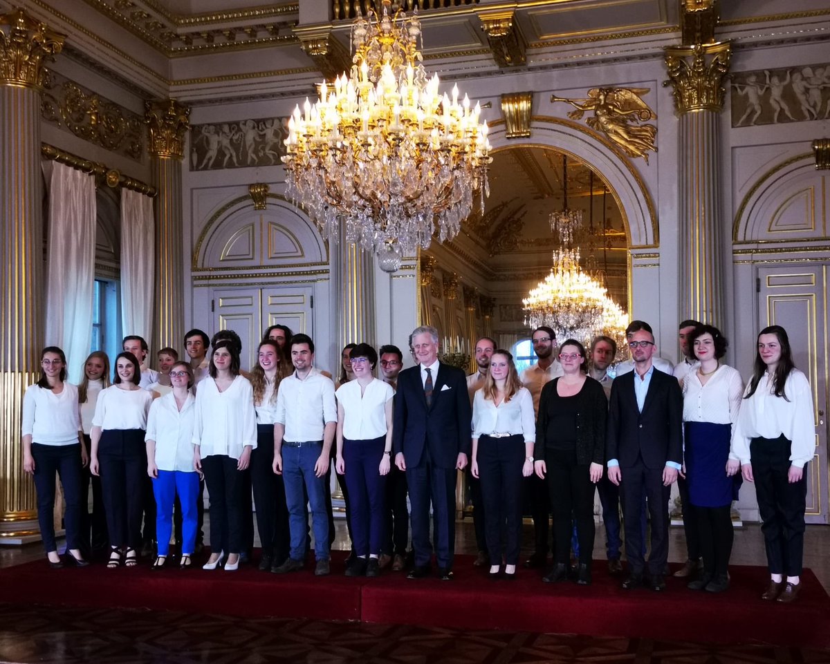 Yesterday we sang for the KING OF BELGIUM! We feel so flattered that we could be heard at the Royal Palace! All thanks for his majesty and Fonds Prince Philippe!