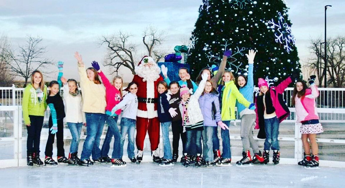 ShopsAtCenterra's tweet photo. Skate with Santa TODAY at the Ice Rink from 4-7pm! https://t.co/CBUB8lPQmw