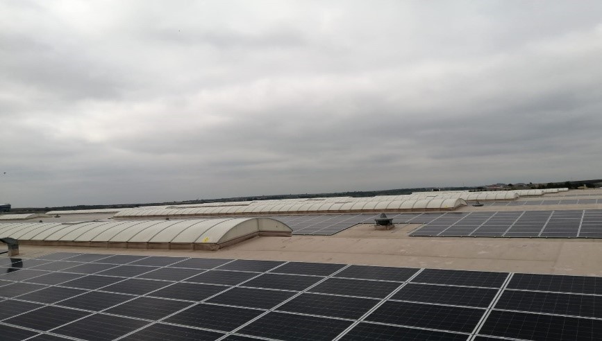 UPU_UN's tweet image. Under its #renewableenergy projects, #TurkishPost has installed a 500 kW roof top solar power plant at #İstanbul Hadımköy Sorting Center. It'll meet 25% of its energy needs. In 2020, same will be done in #Kayseri, #Denizli, #Antalya &amp;amp; #Mersin. @PTTCorporate @BozgeyikKenan @UNGtB