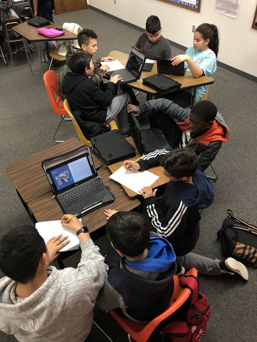 MrMcVayGTJMS's tweet photo. Make Student learning meaningful. Allow Peers to teach each other.  Students are rotating around the room hearing experts about different areas of India https://t.co/hOG9uHHiOB