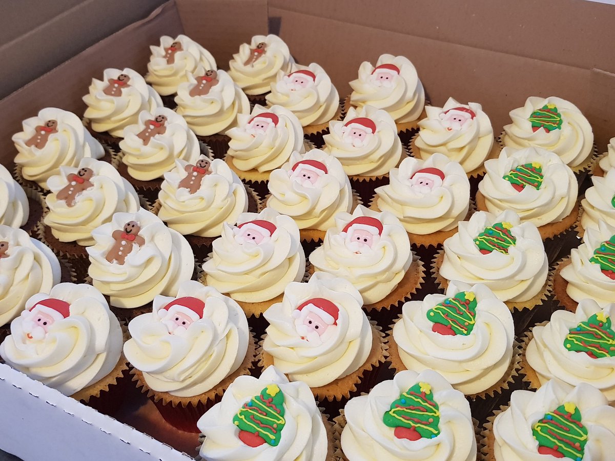 Need a Christmas Gift delivered to your clients or staff in #Southampton?  🎄🎁🎅
The sweetest way to treat your clients &amp; staff this Christmas is with a Wow Cupcake Moment 😀
DM us for all enquiries, prices and our delivery slots 
#Christmasgifts Member #Hampshirefare