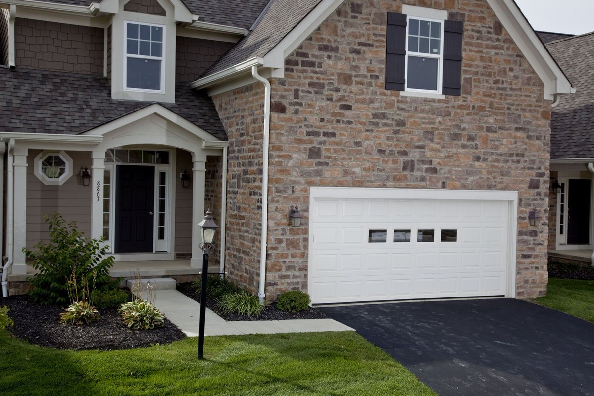 Mammoth_Door's tweet photo. Don't turn down the #style and #curbappeal you want due to cost. Finance through @gethearth and get the best with us. Click the link below to see what dream door you can get!  #getHearth #garagedoor #MammothDoor🐘🐘
https://t.co/LD8AbbV445 https://t.co/XVaaKph18x