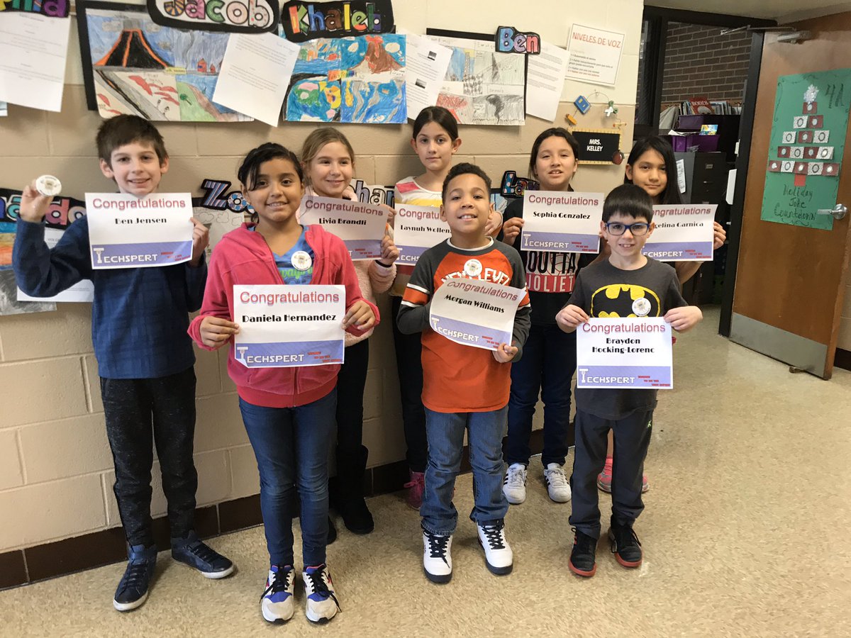 More TECHsperts <a href="/EisenhowerD86/">Eisenhower Academy</a> Academy! The 4th grade team is empowering students to be the tech leaders of their building! Keep them coming!
