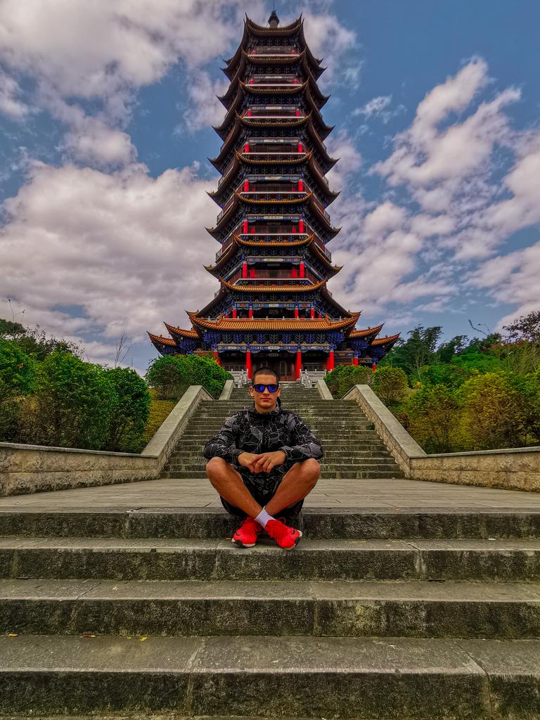 dusanmackic3's tweet photo. Liuku #china 🇨🇳 #backflip #handstand #bboy #temple #have #fun #before #race #world #cup #canoeing https://t.co/FZHznOLI65