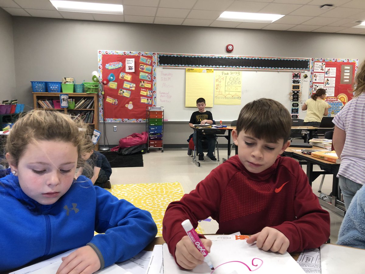 MrsFrenchPES's tweet photo. Math center fun! #pesd32 https://t.co/2XiUDK66FD