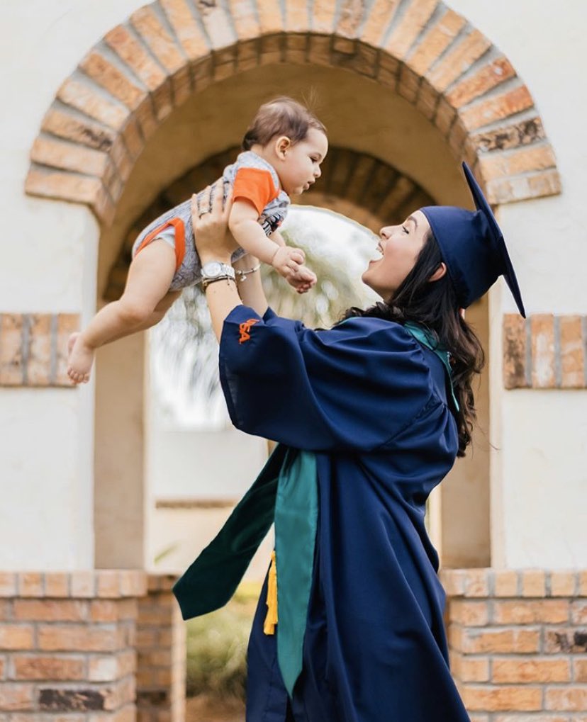 UTSAAlumni's tweet photo. Future #UTSAAlumni, Future #UTSARoadrunner 🤙🎓

📸: Dazalia ‘19 https://t.co/eP232WNkiR