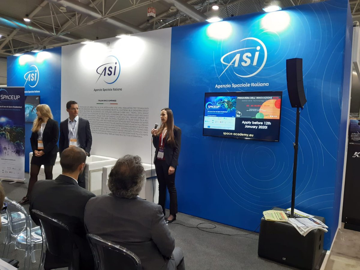 IBS a Roma con i partner del progetto <a href="/SpaceUpProject/">SpaceUpProject</a>   per l'evento <a href="/NSEexpoforum/">NewSpace Economy ExpoForum #NSE2025 🇮🇹</a> 
Hai una #startup attiva nel settore spazio? 🚀
Registrati alla prossima #SpaceAcademy, che si svolgerà a #Roma il 25 e 26 marzo 2020 ➡️ bit.ly/2RVRUv9