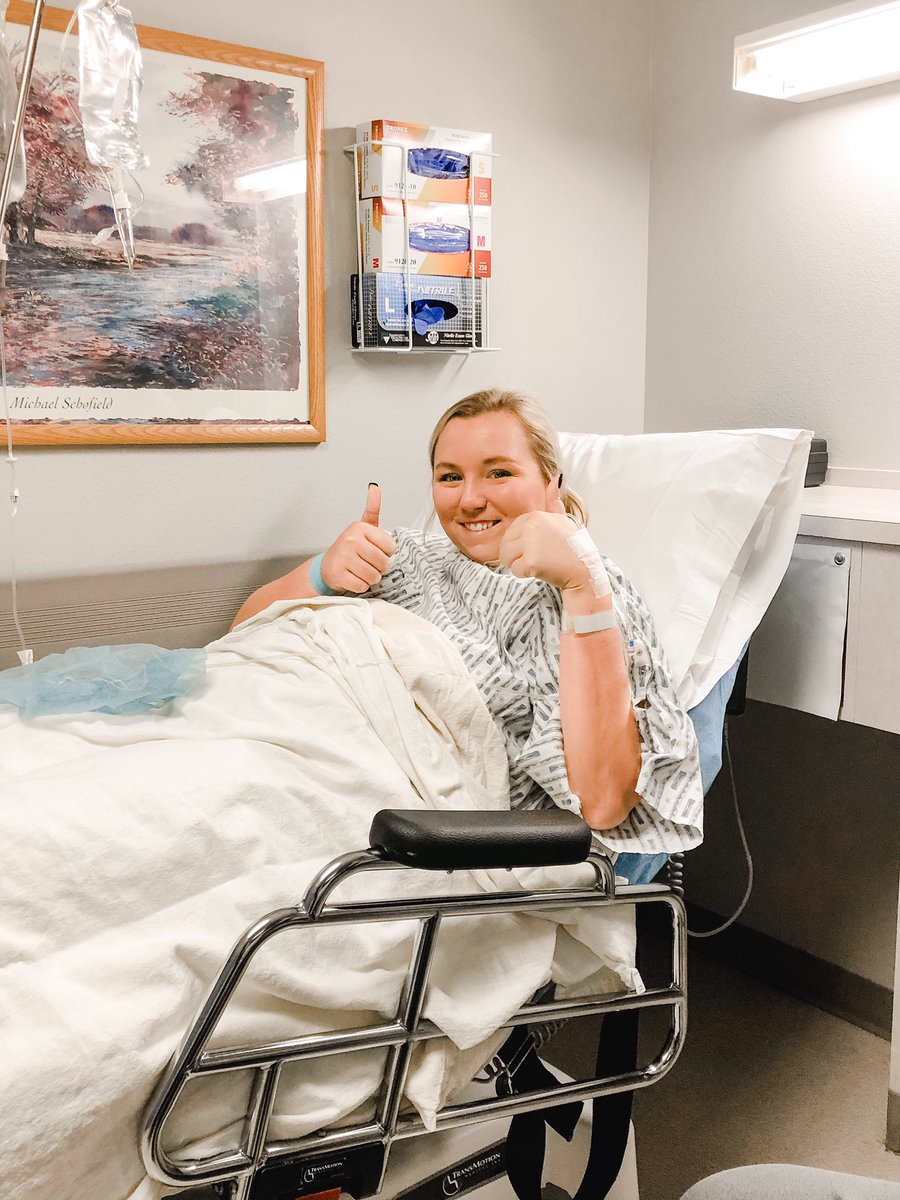 MakensieOubre's tweet photo. It’s official: I’ve been placed back on the injured-reserved list. #Seeyouin6weeks #Broken https://t.co/xuyUytxc3N