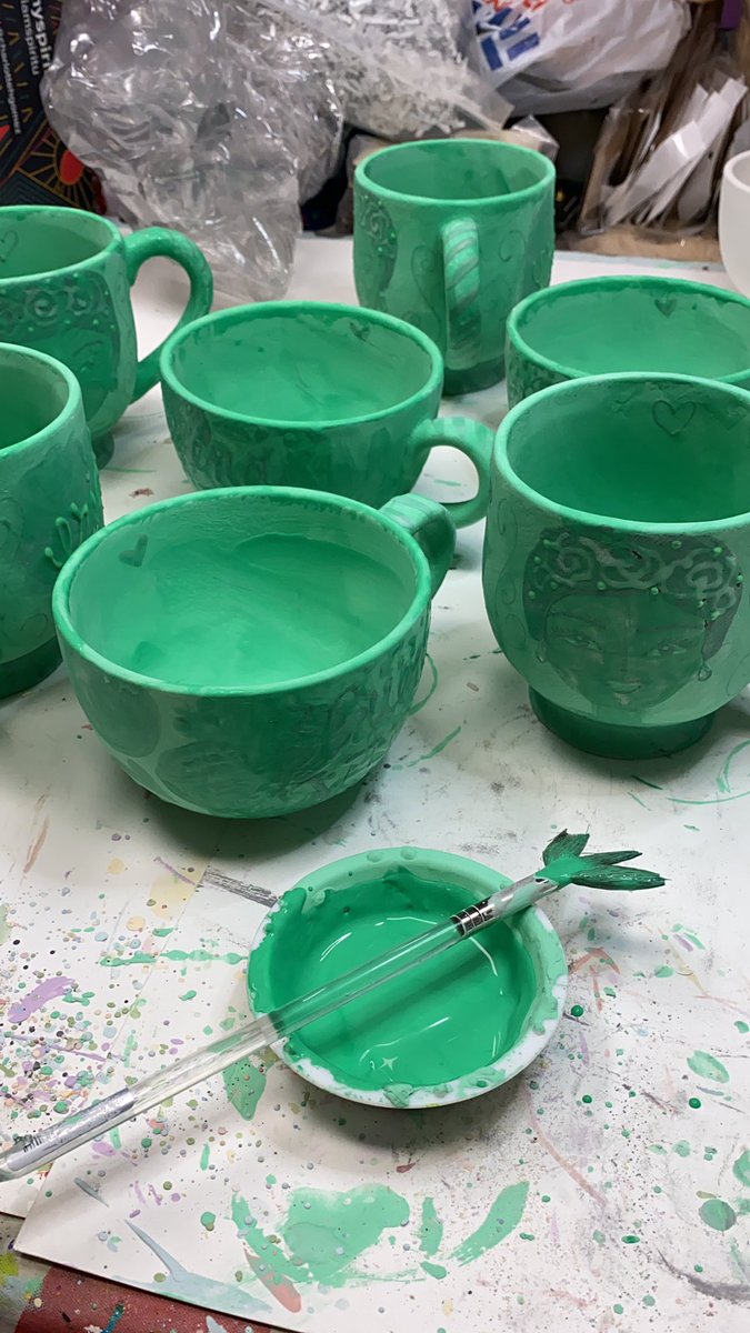 CraftyChica's tweet photo. Glazed and almost ready to go in the kiln! #latinamaker https://t.co/l03K1NqRxx