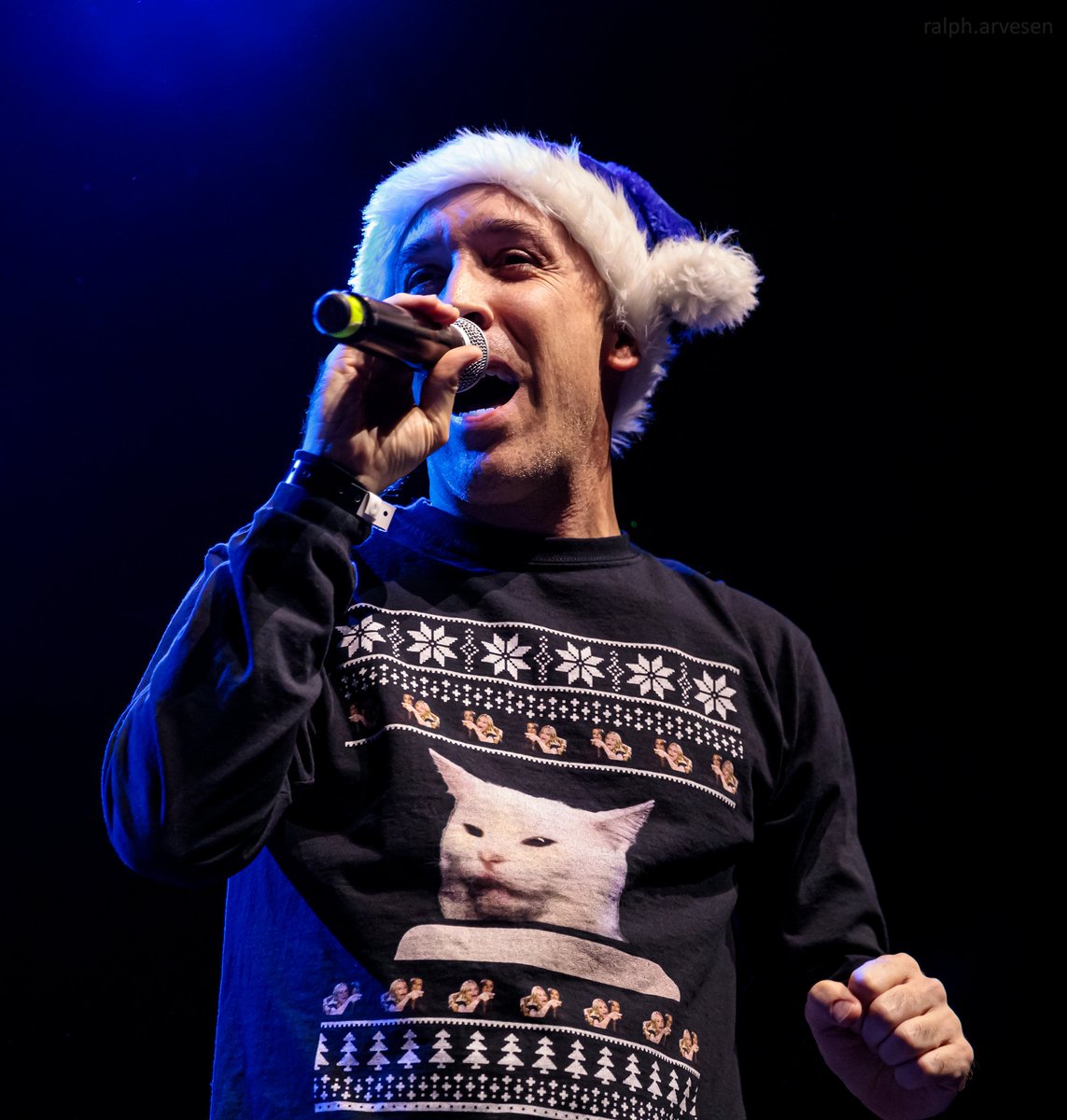 RalphArvesen's tweet photo. Mix 94.7 at the Merry Mix Show at ACL Live in Austin, Texas. #MerryMixShow #Mix947 @Mix947Austin @bradbooker @alexdfranco @SaraOsburn @fertbottom @seanmackradio https://t.co/OM6V8KIidP