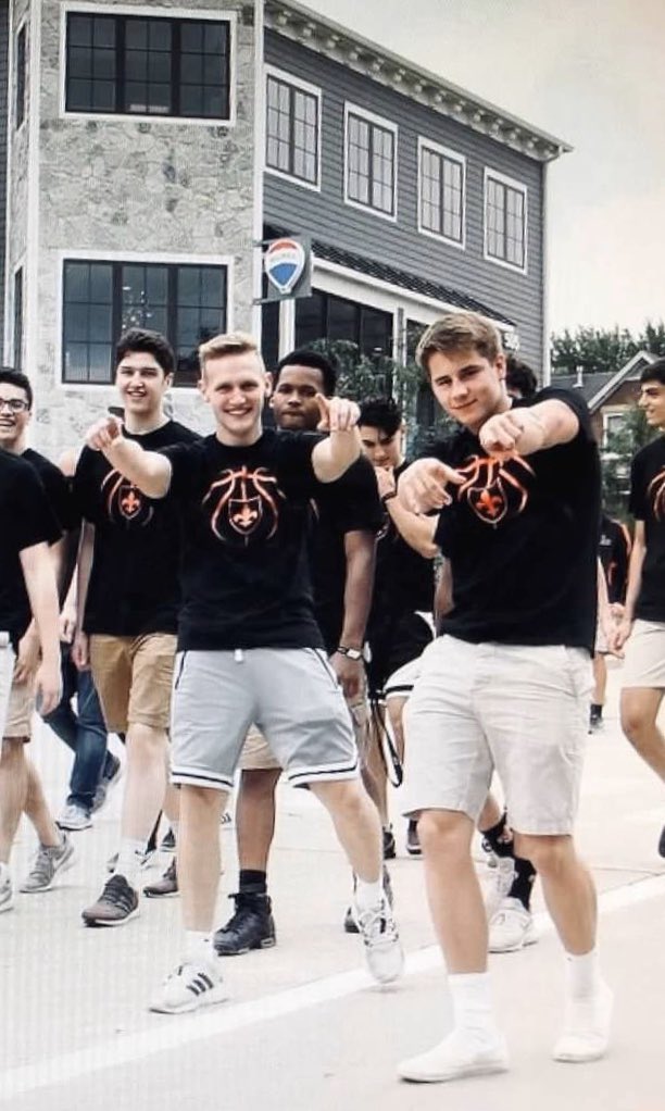 This edition of #ThankfulThursday goes to <a href="/zackclodi22/">Zack Clodi</a>. We’ve been playing basketball together for as long as I can remember and he’s always been a great person to be around. <a href="/hoopsmurphy/">Michael Murphy</a> <a href="/bballwoods23/">Patrick Woods</a>
