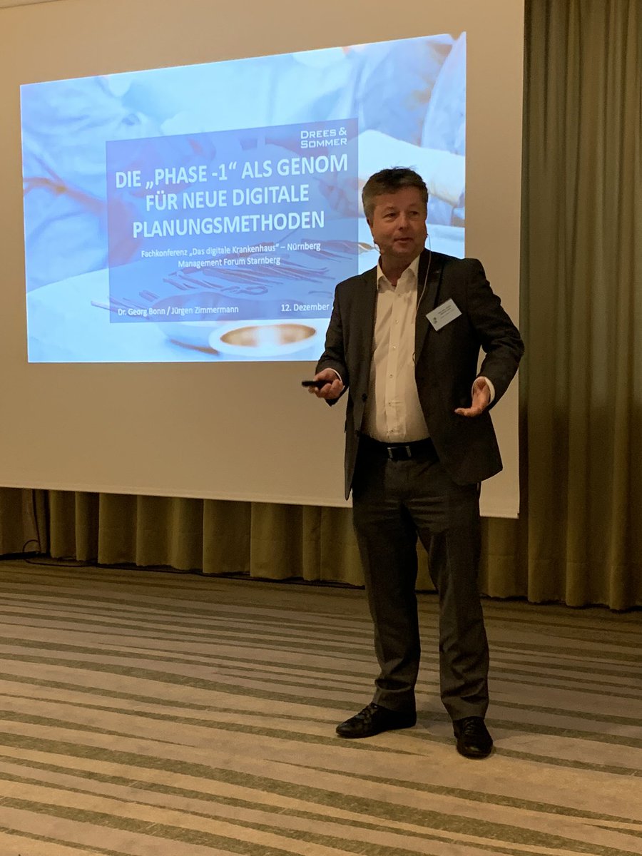MirjamBauer's tweet photo. Zimmermann @Drees_Sommer Bessere #Bauplanung (Raum/Funktion/online Zugriff etc.) gelingt durch #BIM. Ferner Schaffung von neue Rollen, Verantwortlichkeiten und Leistungsbildern -> mehr Struktur, Transparenz, Qualität, Kommunikation, Kollaboration #digKH2019 https://t.co/sSKzdzJs19
