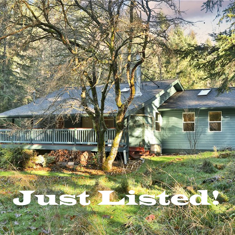 CB360Team's tweet photo. 1922 cottage rebuilt in 2010 for sustainability/single-level living with woodstove and heatpump. Fenced garden &amp; landscaping with many fruit trees, berries, nuts, kiwi, grapes, herbs, veggies, plus ornamentals. Lg garage includes a heated office. #whidbey #whidbeyisland @CBTara https://t.co/824TFaIPzz