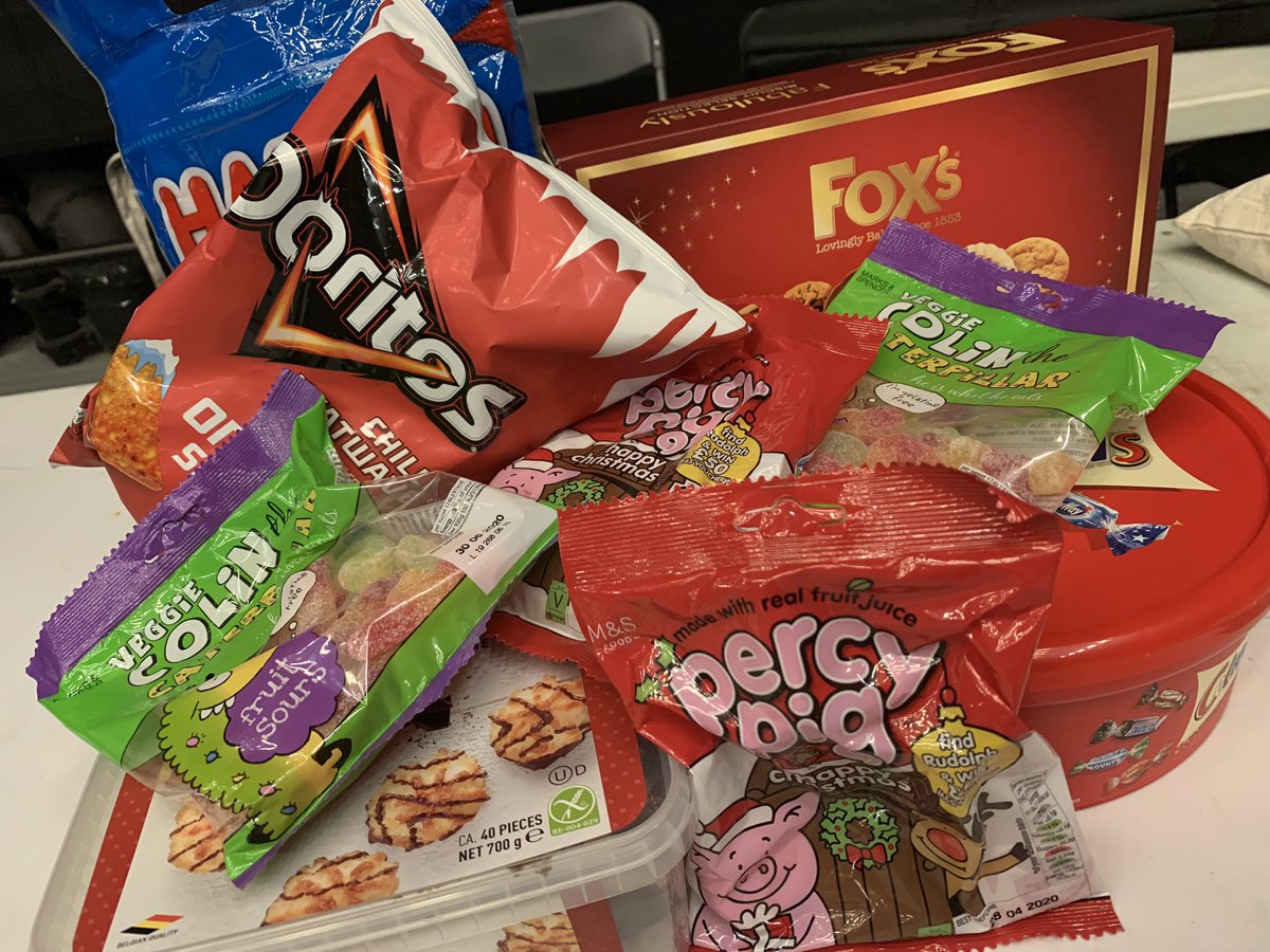 KazJWheeler's tweet photo. Comms provisions ready for the count and long night ahead #TeamThurrock #GE2019 https://t.co/4qhtyt0Y4i