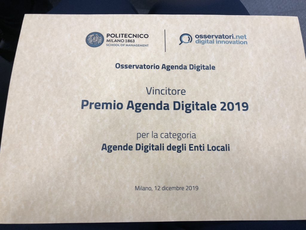 CeciliaDelRe's tweet photo. Il progetto #FirenzeGreenSmartCity ha vinto il “Premio Agenda Digitale 2019” dell’@Osserv_Digital Politecnico di Milano! Dal sistema informativo del verde all’irrigazione smart, al progetto #DonaUnAlbero: per una gestione efficiente, sostenibile e partecipata del @comunefi https://t.co/BWKpGRlo9b