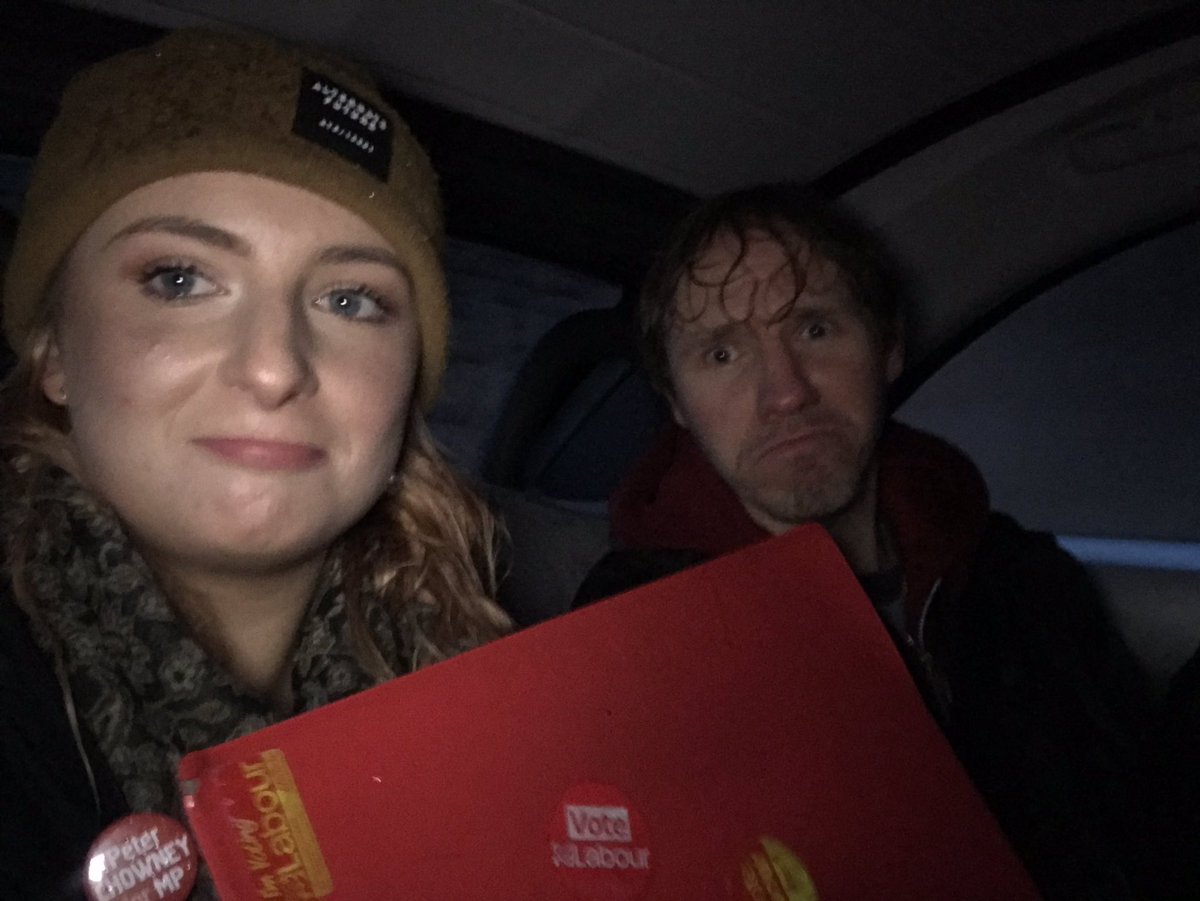 lara_eleanor's tweet image. You might not like it but this is what socialism looks @HastingsRyeLab #VoteLabour ❄️ ☔️