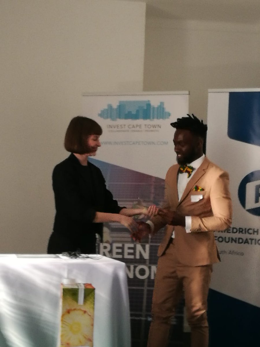InvestCapeTown's tweet image. Congrats to the winner of the @FNF_Africa GreenPitch Challenge, Elijah Djan for Nubrix! Elijah's "bricks made from paper" business wins in kind business development support worth R 30 000, through @thegreencape in partnership with FNF. #GreenPitch2019