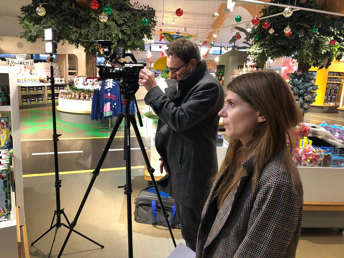 KAMComputers's tweet image. Some behind the scenes of @PaultonsPark's video case study on their journey with our partner @JugoSystems &amp;amp; our #KCPOS solution!

Thanks for having us.

#casestudy #testimonial #partners #EPOS #touristattraction #developer