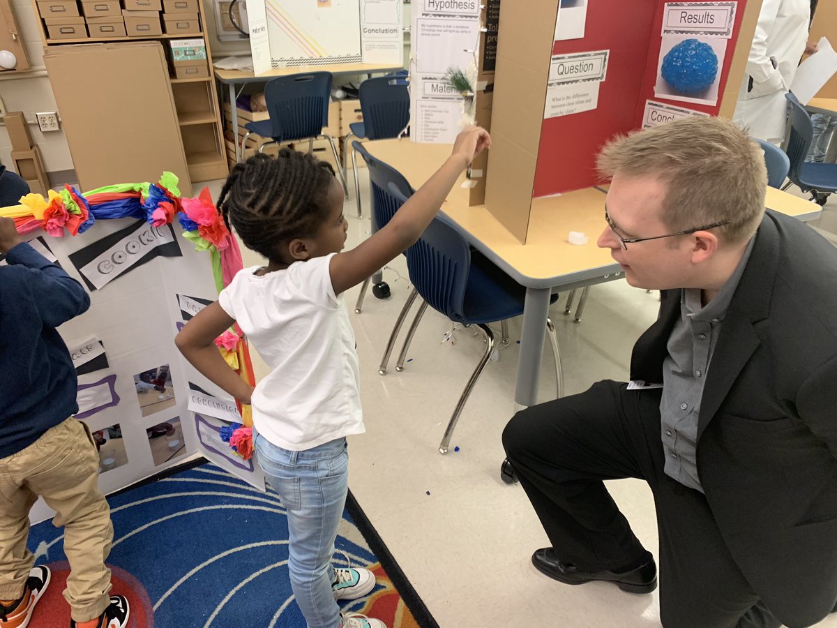 MsFlournoyAPS's tweet photo. Our first science fair was a success!!! Thank you @vseville44 for coordinating this event, and thank you @NCRCorporation and @WestRock for being our guest judges!! K, 1, and 2 scholars are practicing to compete in the near future!!  @APSHAES @DrEmilyAMassey @apsupdate 🔥🔥🔥 https://t.co/KeSlfr31kZ