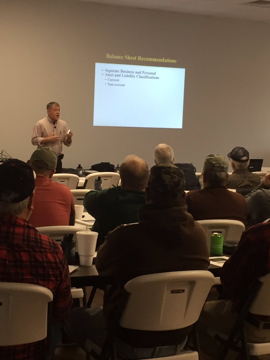 hmmiles2's tweet photo. @BankofAdvance hosting an ag seminar for family farms @SuccessfulFarm @mobankers @theMIBA https://t.co/UYquIhcQEs