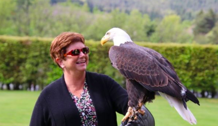 BeyondCruises's tweet photo. @BeyondCruises takes its passengers on a historic barge, converted to a floating country inn, to the moat-encircled Château de Commarin for a private demonstration of the medieval sport of falconry #BeyondTheOrdinary #BeyondCruises #FalconryExperience https://t.co/OmeQPYqG4b