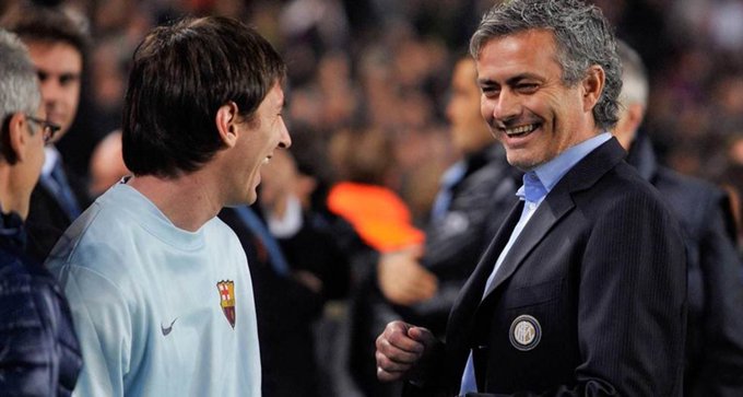 PeriodicoWarca's tweet photo. Mourinho: "Messi es como una película porno. A todos les gusta, pero cuando están en público, lo niegan". 😂 https://t.co/cv4Wx0rYfu