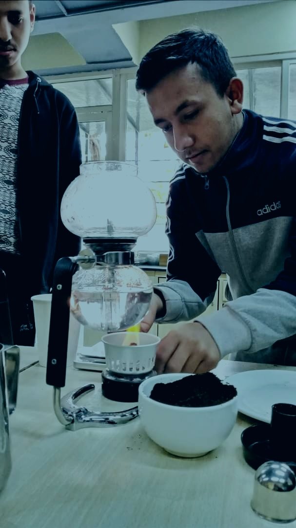 SworGauri's tweet image. Learning is a never ending process.#artofcoffee  #brewing #syphon