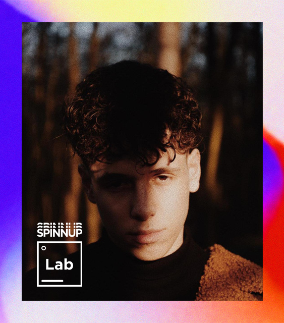 Le premier artiste du Spinnup Lab est <a href="/danylchulo/">DANYL 🪬</a> ! ✨  spinnup.com/fr/blog/spinnu…