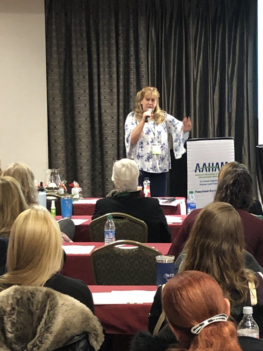 aaham_keystone's tweet photo. Geo-Fencing? What’s that? Amy Repman from WellSpan explains at the Keystone AAHAM holiday education meeting #raisingthelevel #wow https://t.co/HJ0MB3L997