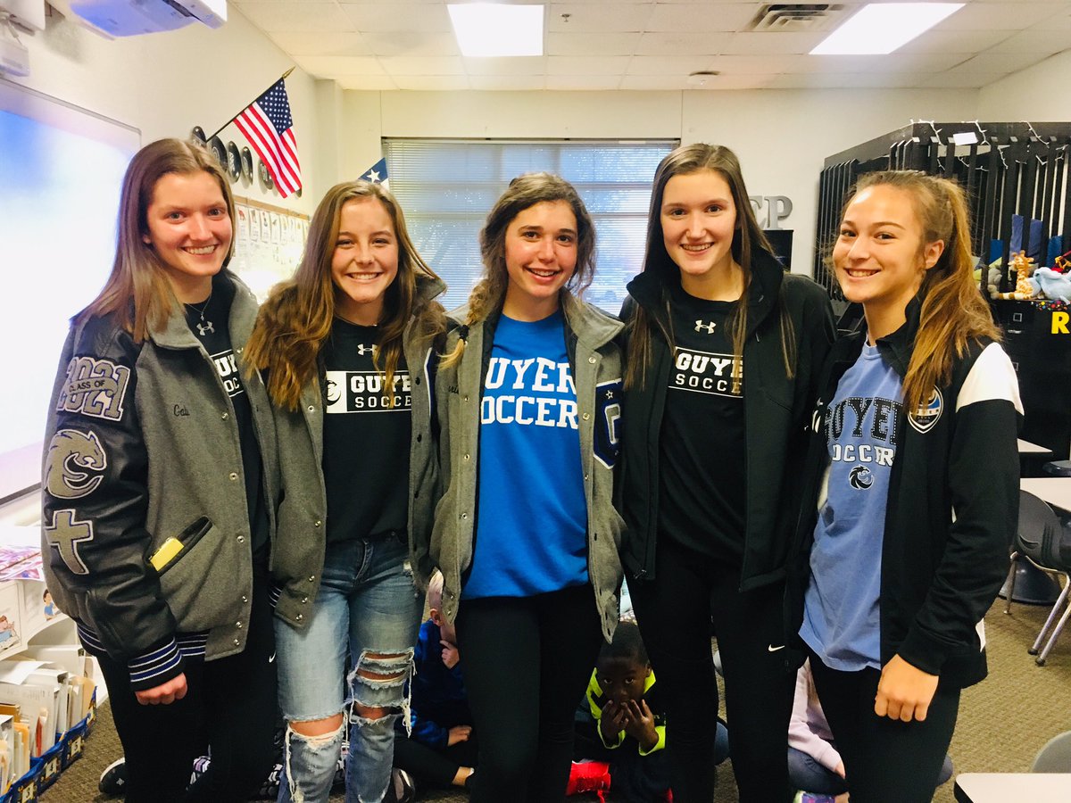 ATeachMoore's tweet image. The day started out fantastic with @Guyer_GSoccer  @GHS_Wildcats coming to @eprayzorelem to share information on the WOLF News. So awesome seeing these athletes and even some former students! @dentonisd @One_and_Ready #DentonISDDelivers #AlwayslearningMoore