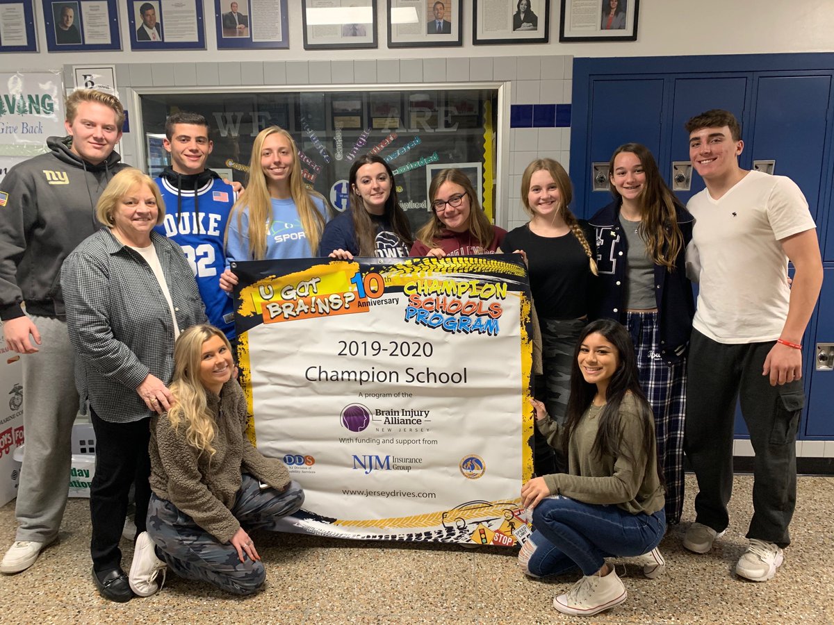 BravermanHHS's tweet image. Winners of ‘you got brains’ challenge @HowellSADD WE entered a video competition on distracted driving #champs