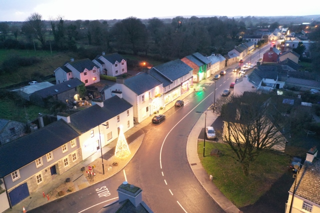 ConnaughtonIvan's tweet photo. Athleague Village - Co. Roscommon - Ireland
December 2019 https://t.co/3CGaipNTfX