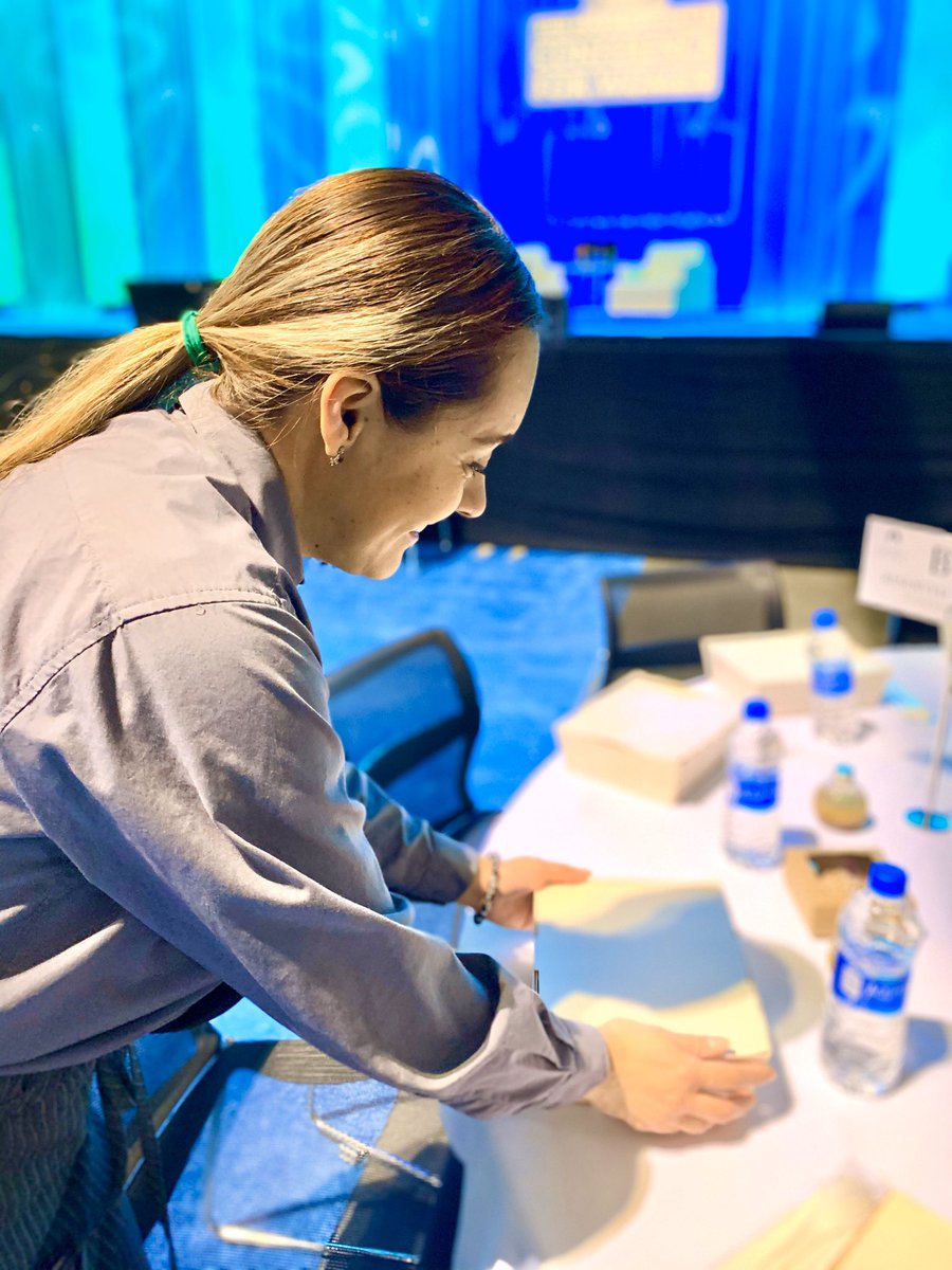 CHEFBCEC's tweet photo. #empoweredwomen are working hard and having fun at the @MassWomen conference to meal set for over 10,000 attendees! #masswomen https://t.co/4Nh1GbUXkb