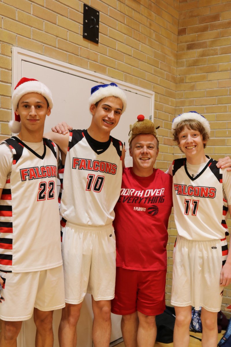 ignatius_bball's tweet photo. Run, Run, Rudolf! Run, Run, Sr. Boys Basketball team! Beep Test for Christmas Cheer! Congrats to Coach Buset, Sebastién, and Colin from Timmins @OGKbasketball #christmascheer #falconsrule #blessed #family https://t.co/clnJv29fsn