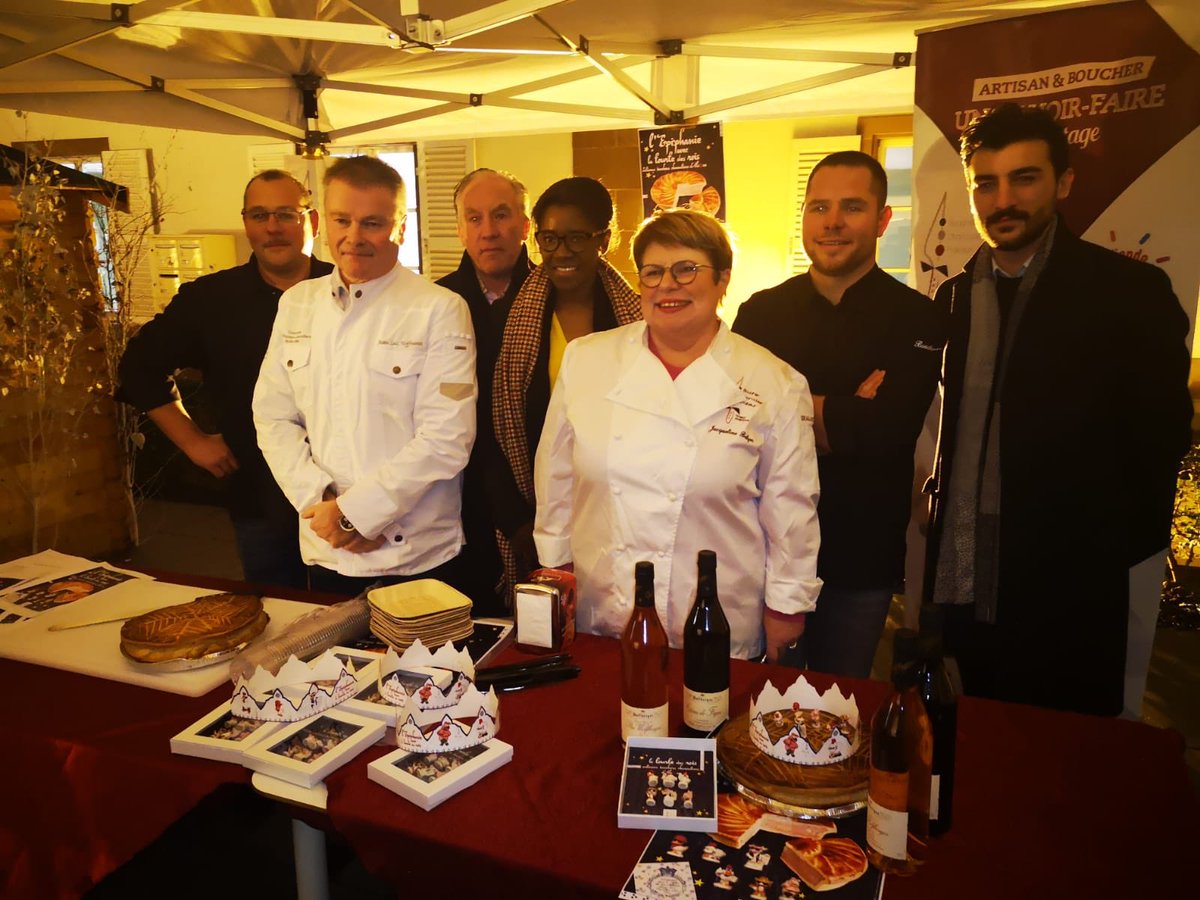 RiedingerBalzer's tweet photo. Lancement de la tourte des rois version 2020 avec le lauréat du concours Thibaut Erwein https://t.co/6cXBY4zfXu