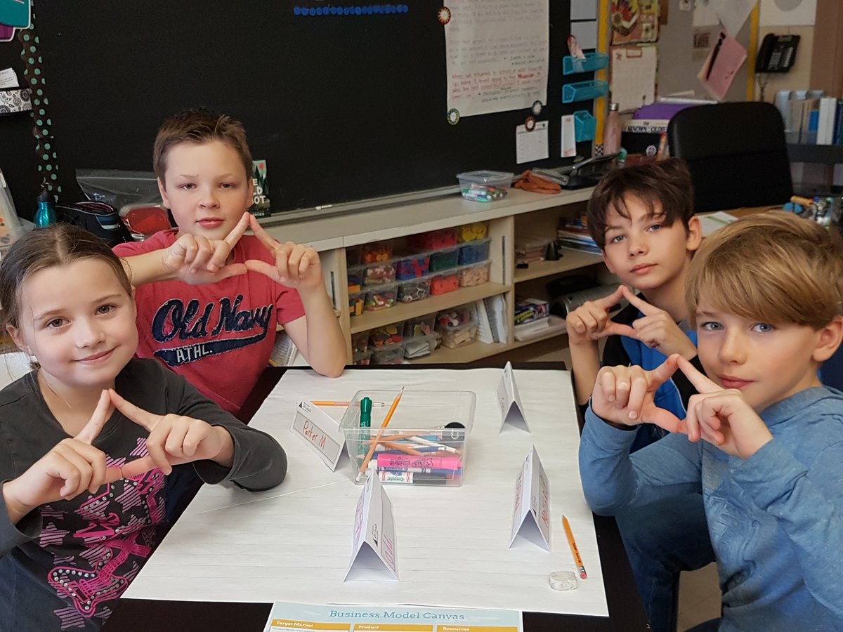 ja_neo_'s tweet image. #HandleyLumber in @Fenelon_Falls (#CityKawarthaLakes) has recently made an investment in Local Youth by supporting #JAPrograms!  Thanks so much, Handley Lumber!