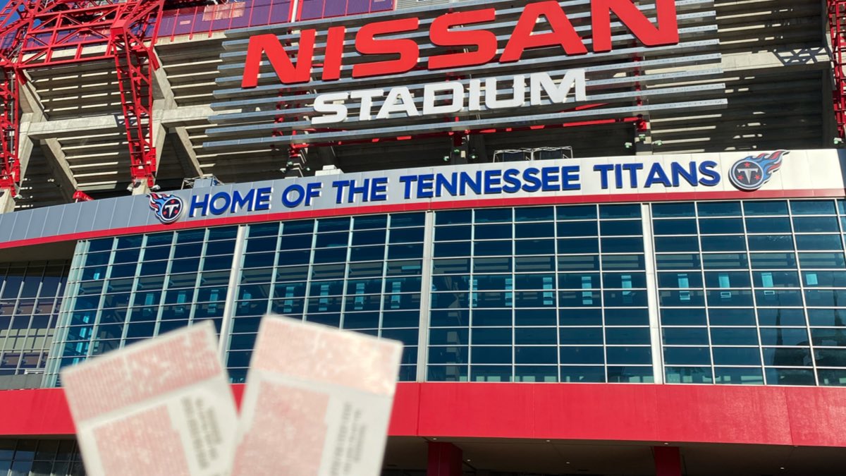 AtoZSports's tweet photo. 🔵TICKET GIVEAWAY🔵 2 Tix to Sunday’s game!!! 
STEP 1: Follow @AtoZSports 
STEP 2: Tag the person you would take
STEP 3: Retweet This!
 #CodeBlue #Titans #Texans https://t.co/Ta3E55Harh