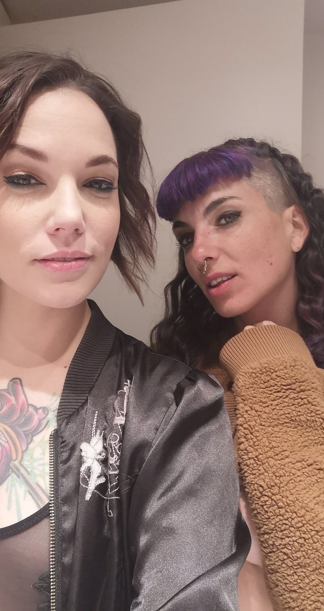 TW Pornstars Silvia Rubi. Twitter. Estamos a puntito de empezar