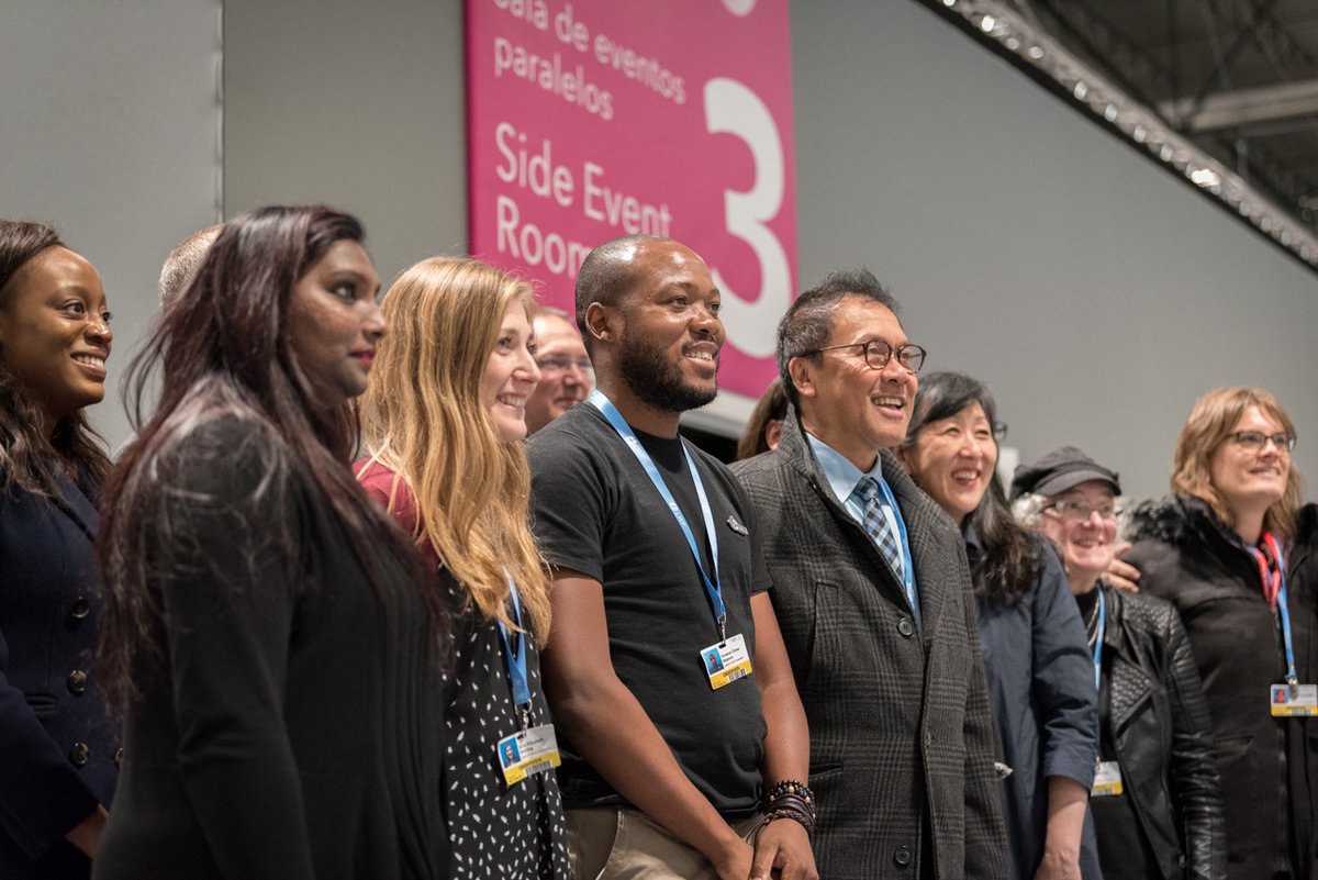 lutheranworld's tweet image. "For a world without rape and violence" - LWF delegation and ecumenical partners stand together in marking #ThursdaysInBlack at #COP25 in Madrid. 
Learn more on LWF at COP: lutheranworld.org/news?keys&amp;amp;date…
#TimeForAction 
Pics: LWF/@albinhillert
