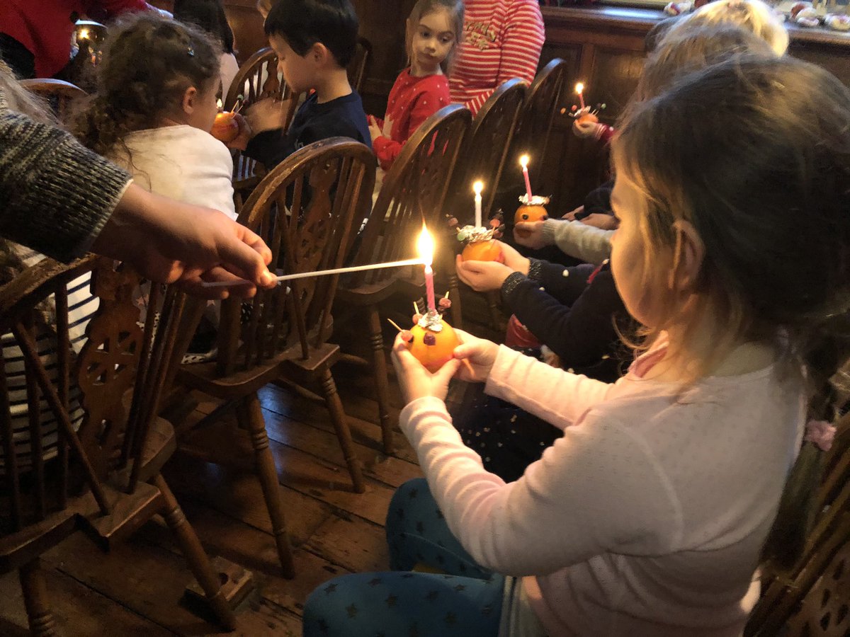 WHSprepschool's tweet photo. Beautiful Christingle service in our chapel this afternoon with @PrePrepWHS and our Year 8 prefects. A wonderful and atmospheric way to celebrate together https://t.co/7Ebyyr2OTP