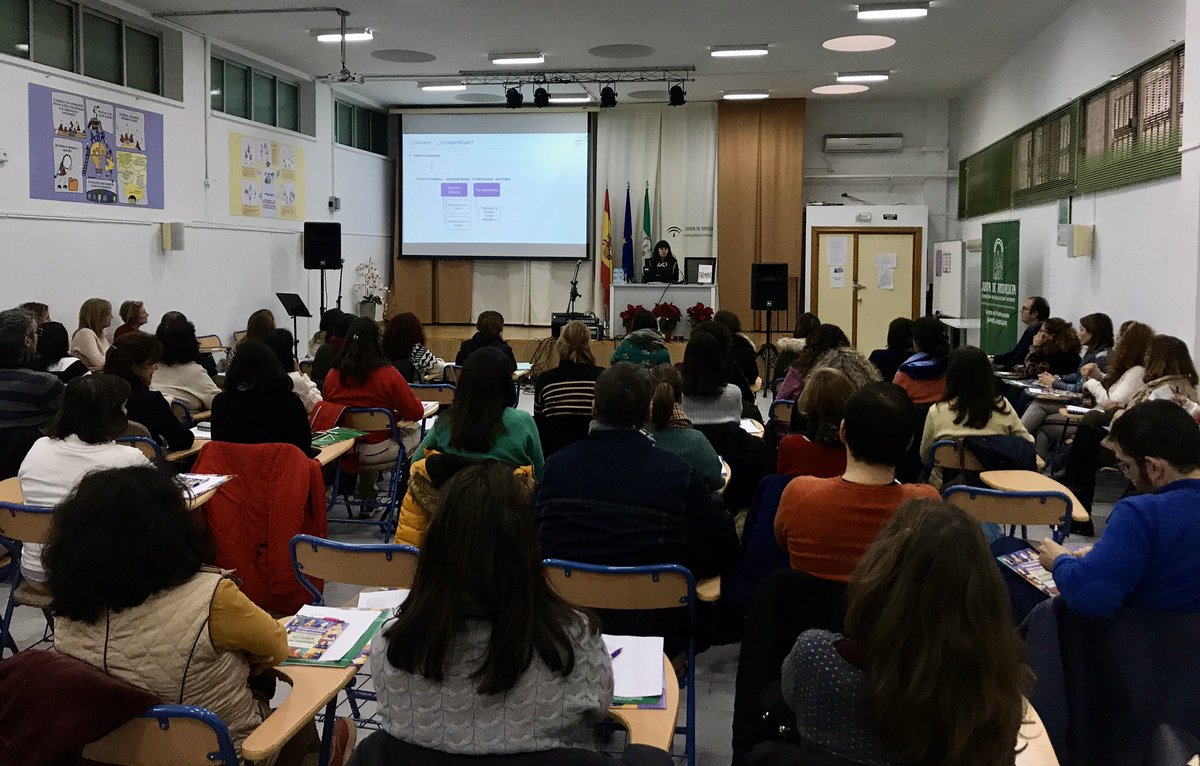 @MaraNieto_PsiEd de @FuhemEducacion nos presenta la guía 71 propuestas para educar con perspectiva de género en las Jodnadas VIOLENCIA DE GÉNERO: NECESITAMOS EDUCAR MÁS EN IGUALDAD del @CepLinares