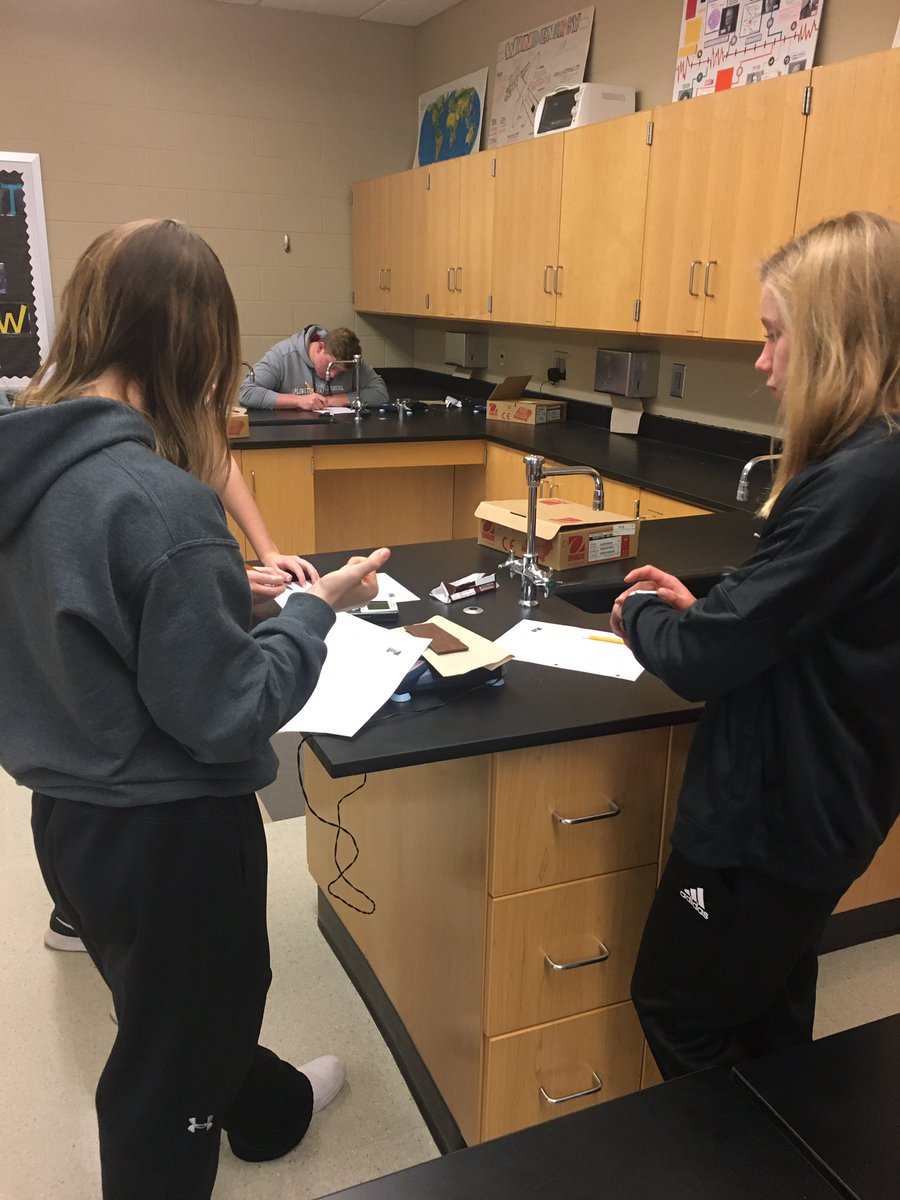 AllisonSchip's tweet photo. What’s not to love about Chemistry when you’re given full sized chocolate bars? #APFalconScience https://t.co/Is2BvR6pVe