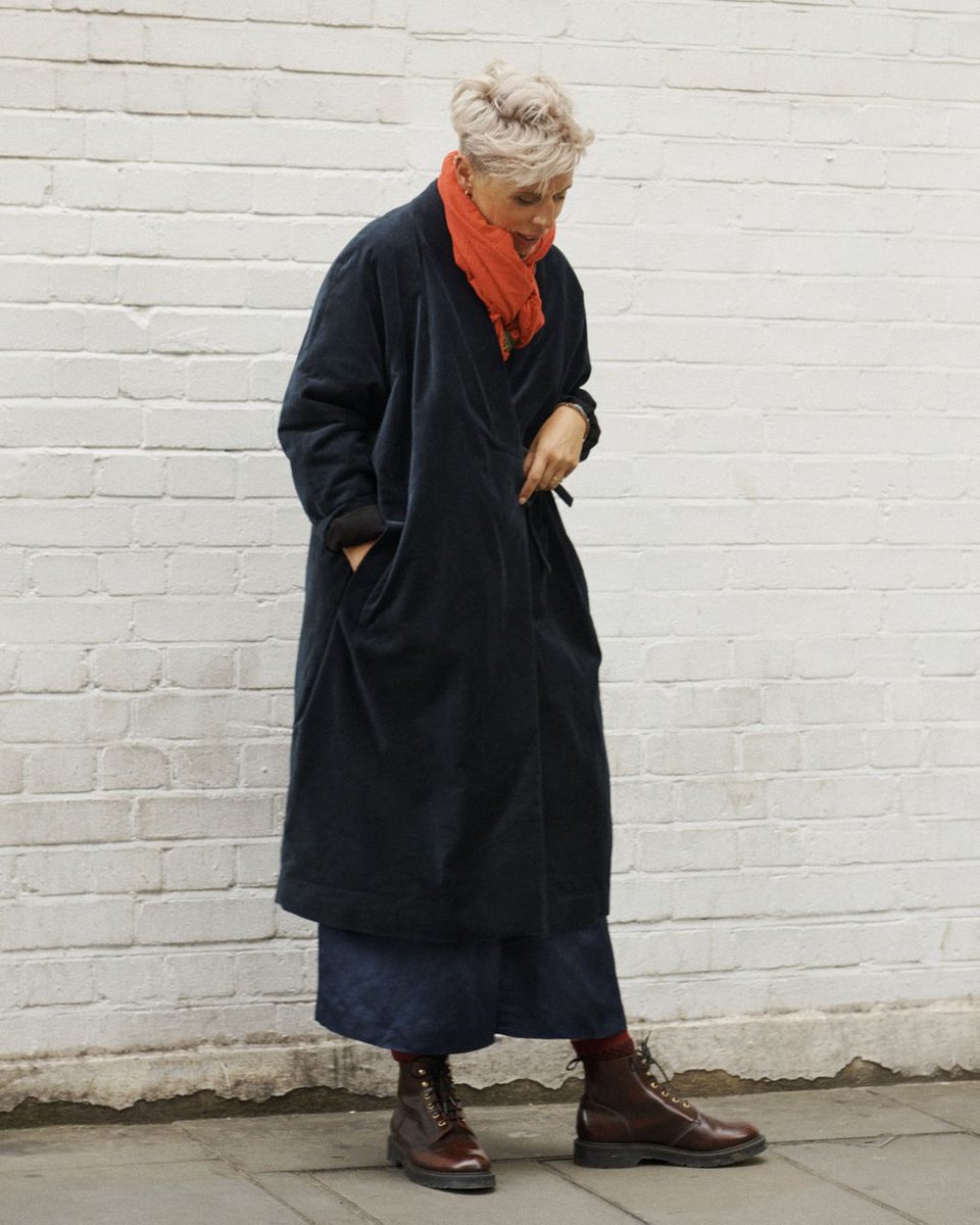 TOASTclothing's tweet photo. CATHERINE | "I'm still in the process of change. Why do we expect young people to know what they want to do?"
.
Catherine Rimmer wears TOAST Cotton Velvet Evening Coat, Satin Pleat Front Culottes and Solovair Jade Derby Boots in Burgundy. All other items her own. #TOASTbeing https://t.co/IzFILdqJLR