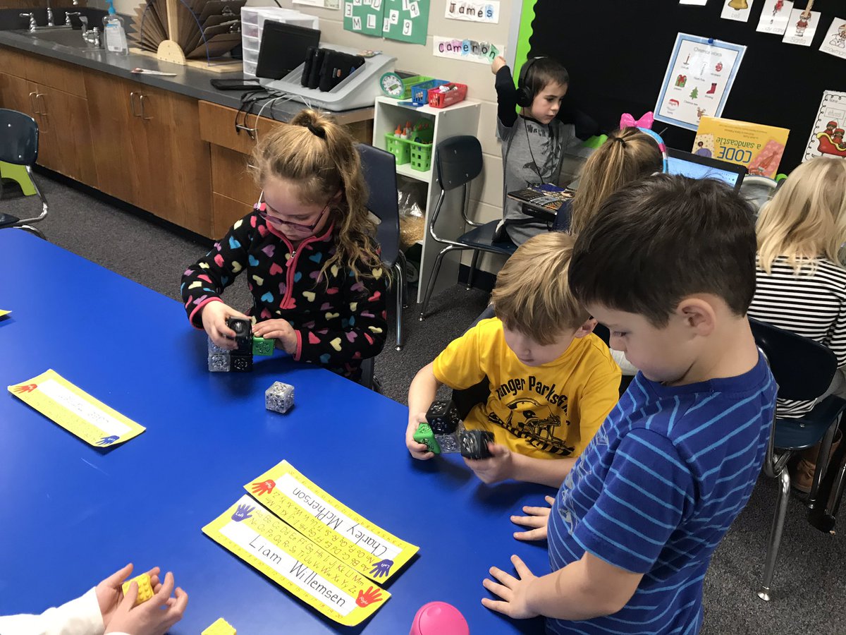 hawk_innovation's tweet photo. Bee-bots, Cubelets, and Kodable make for some fun learning and discovery during @hourofcode!#WGbuildingfutures https://t.co/fJrkEqjQK3